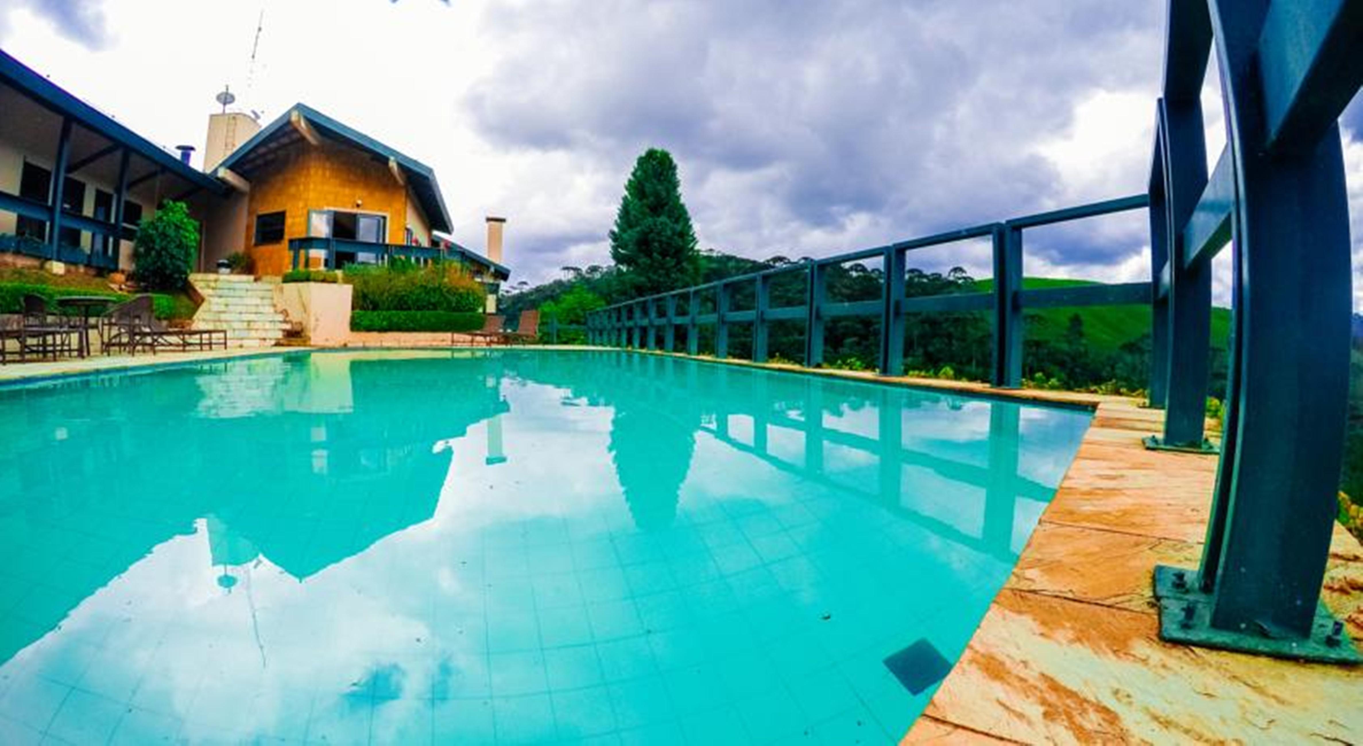 Plaza Inn Week Inn Campos do Jordao Ngoại thất bức ảnh