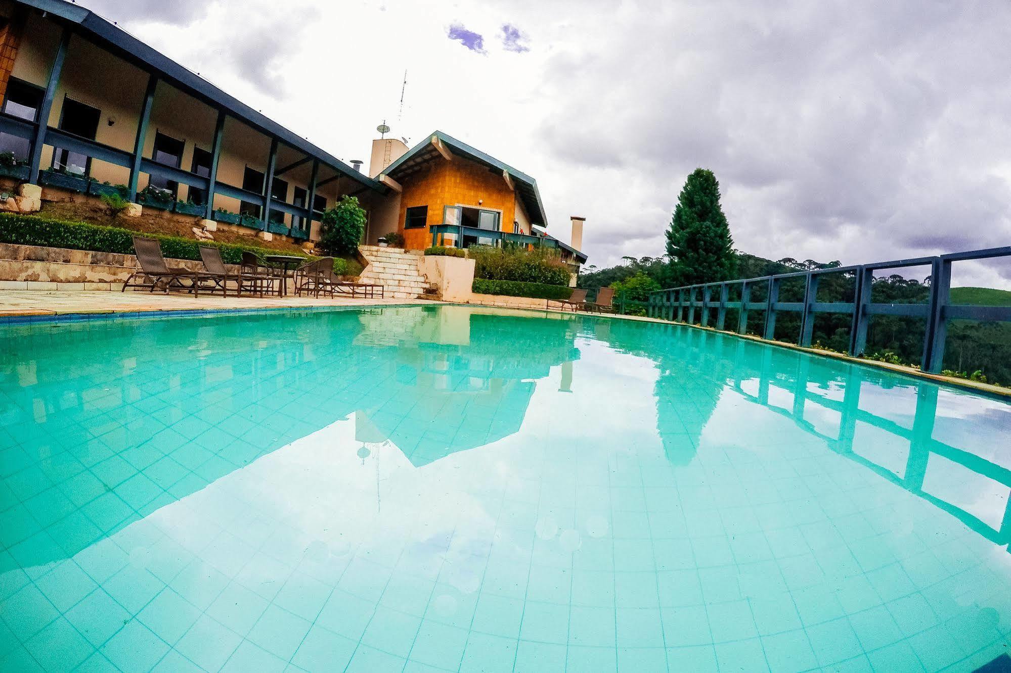 Plaza Inn Week Inn Campos do Jordao Ngoại thất bức ảnh