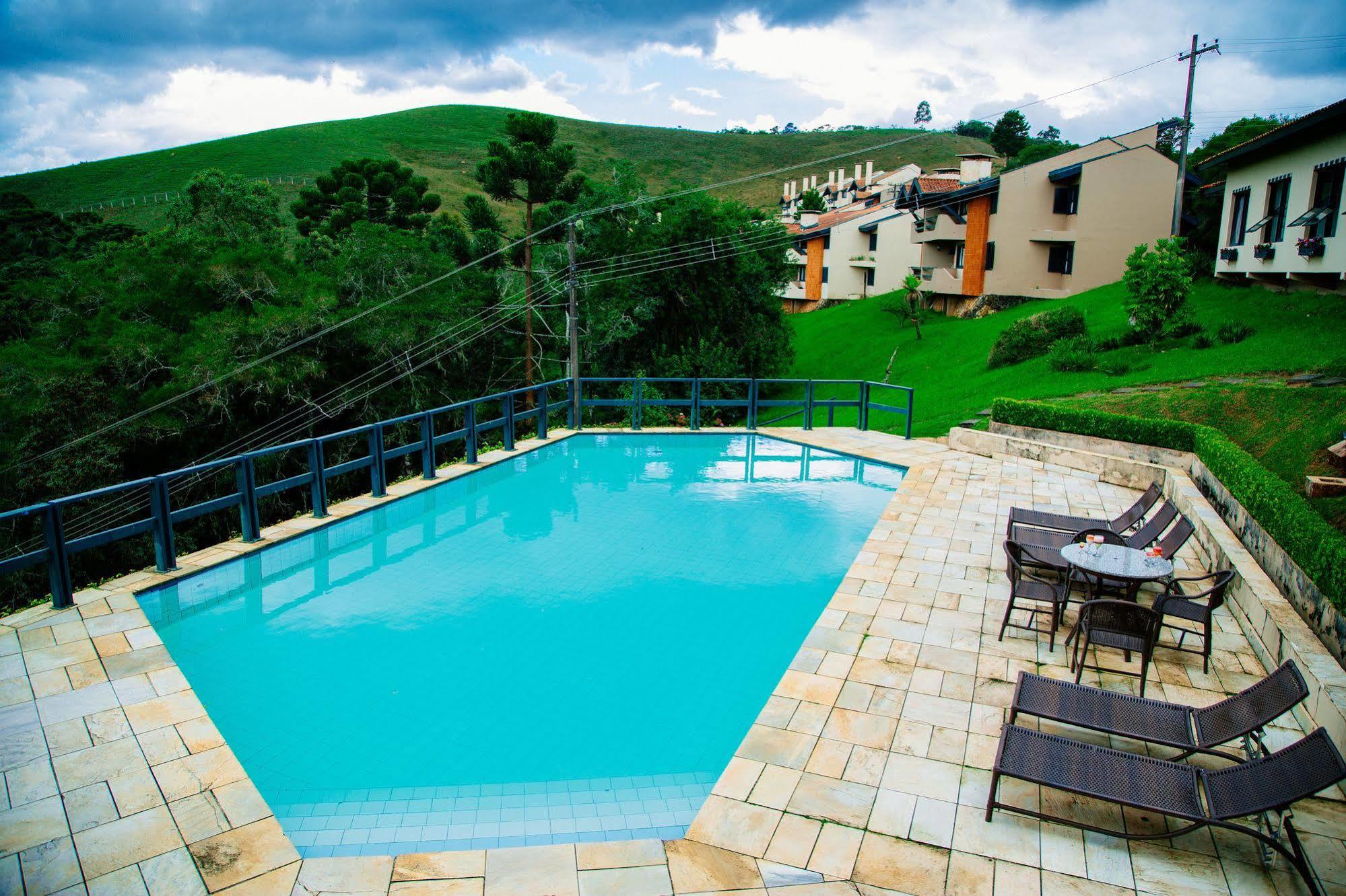 Plaza Inn Week Inn Campos do Jordao Ngoại thất bức ảnh